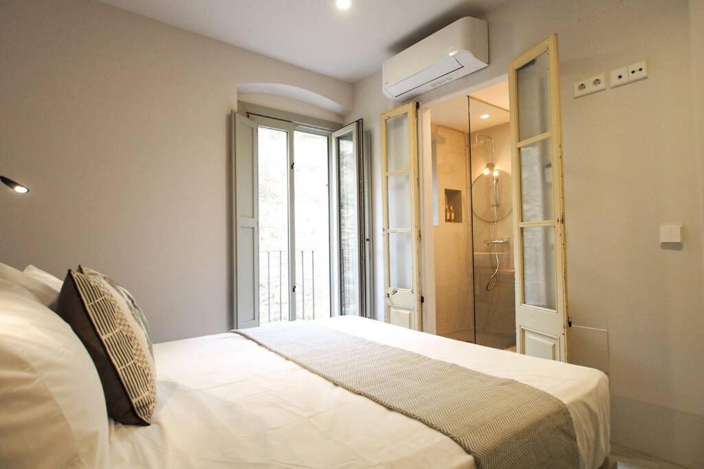 Velo Vern 1 Beautiful New Apartment 2 Bed Ensuite Girona Exterior foto