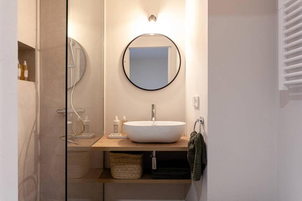 Velo Vern 1 Beautiful New Apartment 2 Bed Ensuite Girona Exterior foto