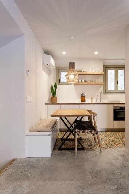 Velo Vern 1 Beautiful New Apartment 2 Bed Ensuite Girona Exterior foto